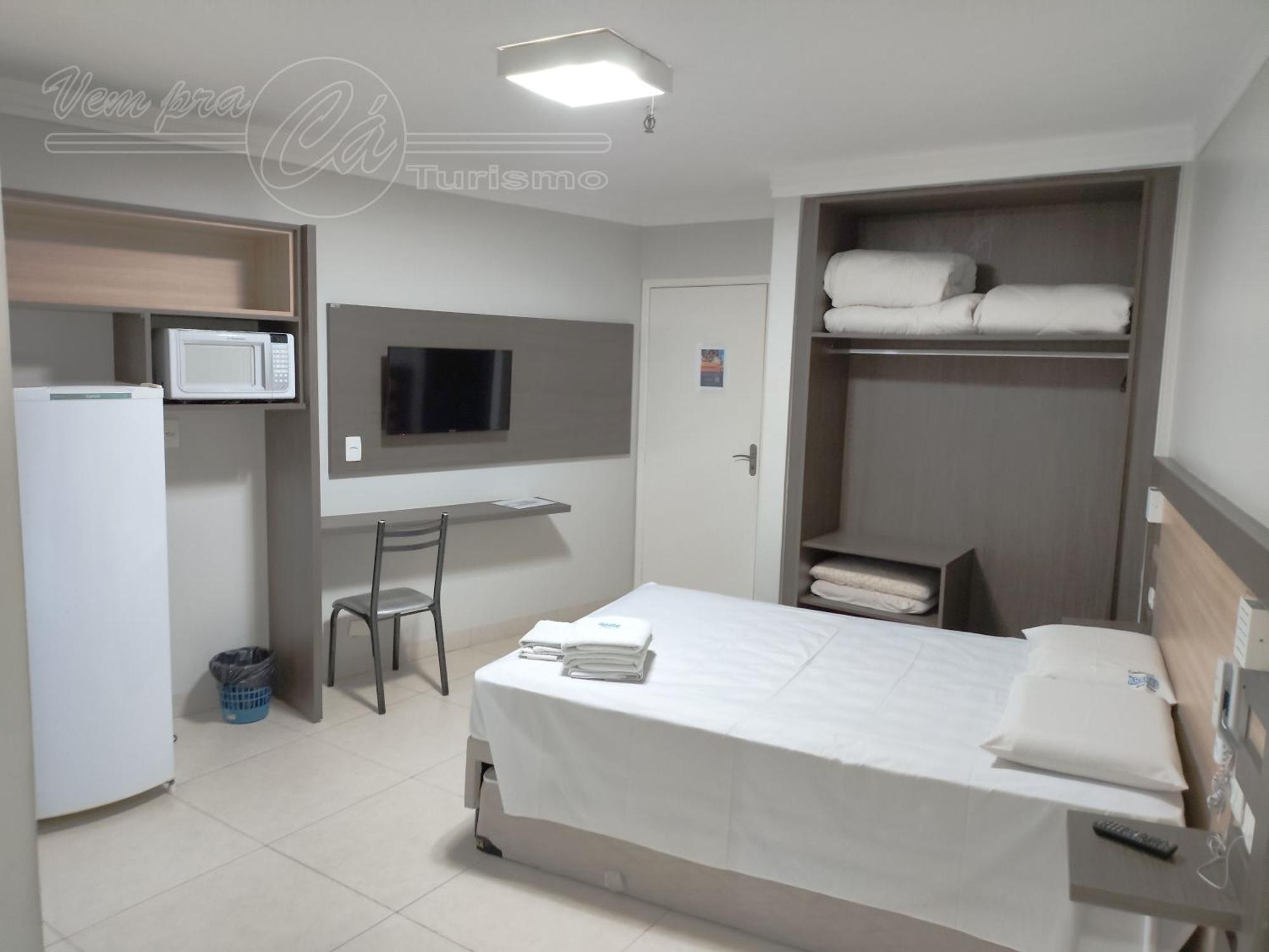 Ctc Araras, Com Piscina Inclusa, - Vpc Apartamento Caldas Novas