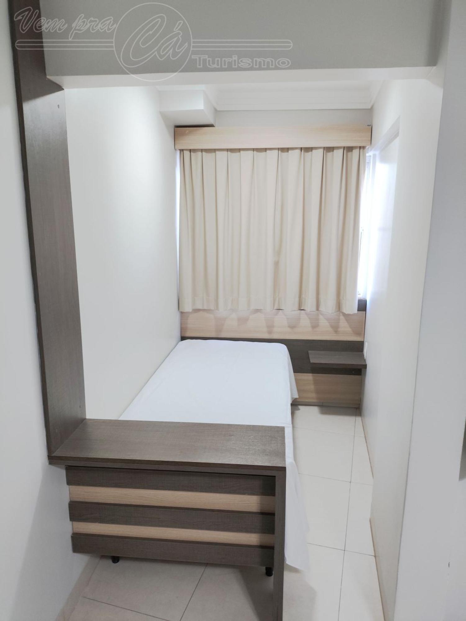 Ctc Araras, Com Piscina Inclusa, - Vpc * Caldas Novas