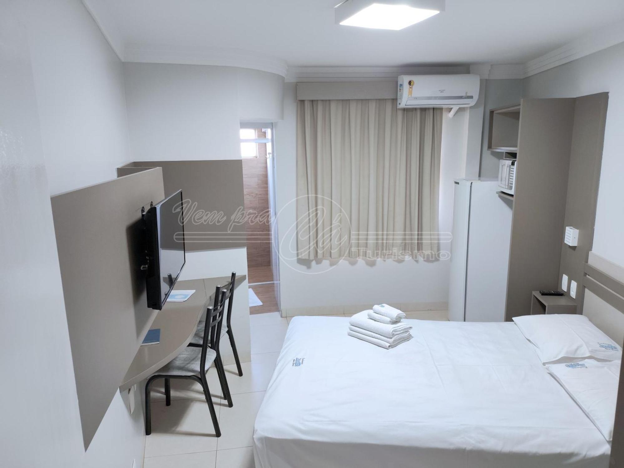 Ctc Araras, Com Piscina Inclusa, - Vpc * Caldas Novas